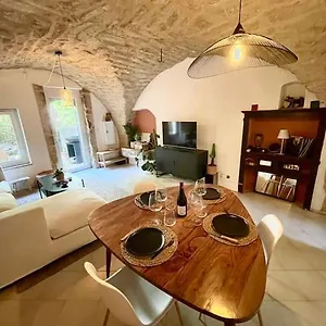 Charmante Maison De Village Au Pied Du Luberon , Cabrieres-d'Aigues France